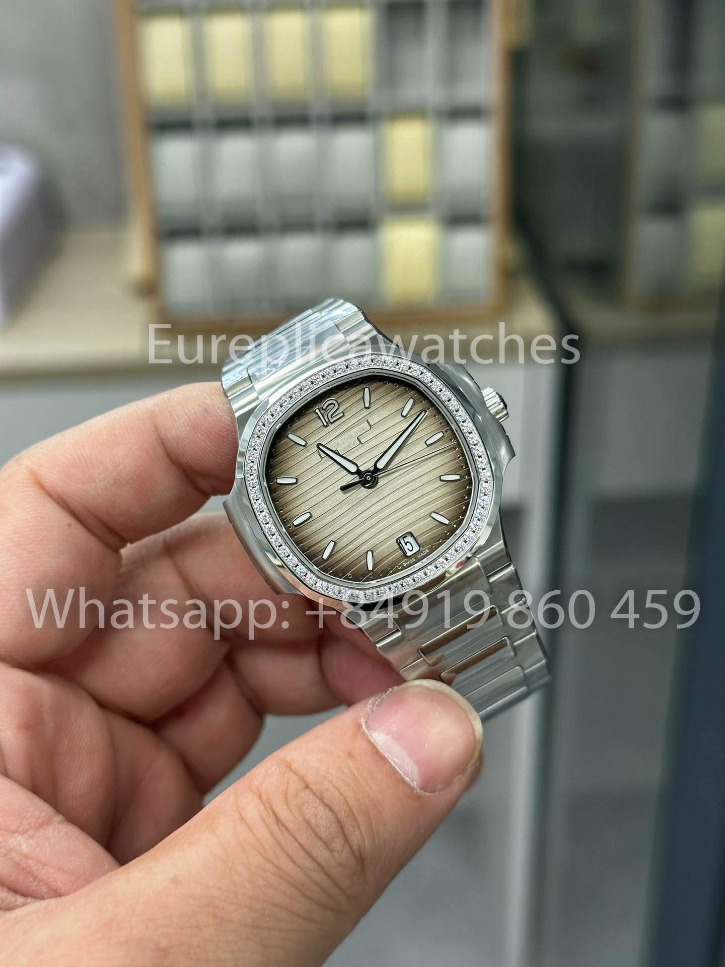 Patek Philippe Nautilus Ladies 7118/1200A-011 from 3K Factory Stainless Steel 2025 Version