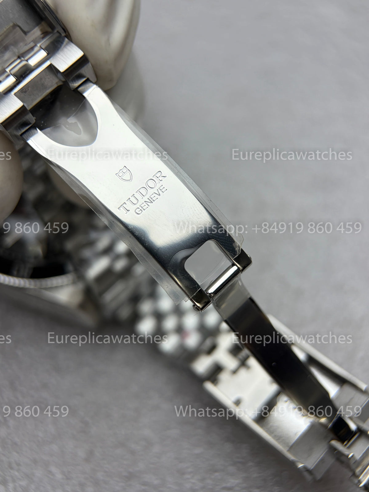 DiF Factory V2 Tudor Black Bay 54 37mm “Burgundy” Jubilee strap