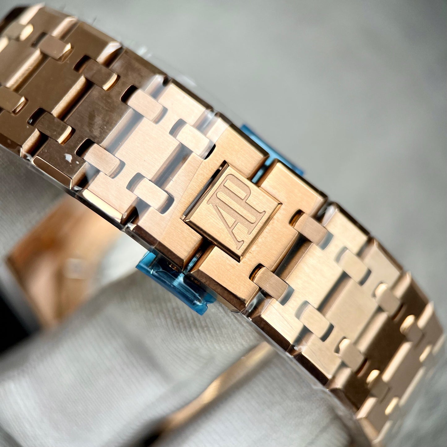 Audemars Piguet Royal Oak 15510 1:1 Best Edition APS Factory Cadran Bleu Or Rose