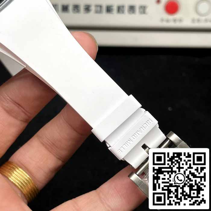 Richard Mille RM35-01 Sonic Factory 1:1 Best Edition Saphirgehäuse Weißes Kautschukarmband