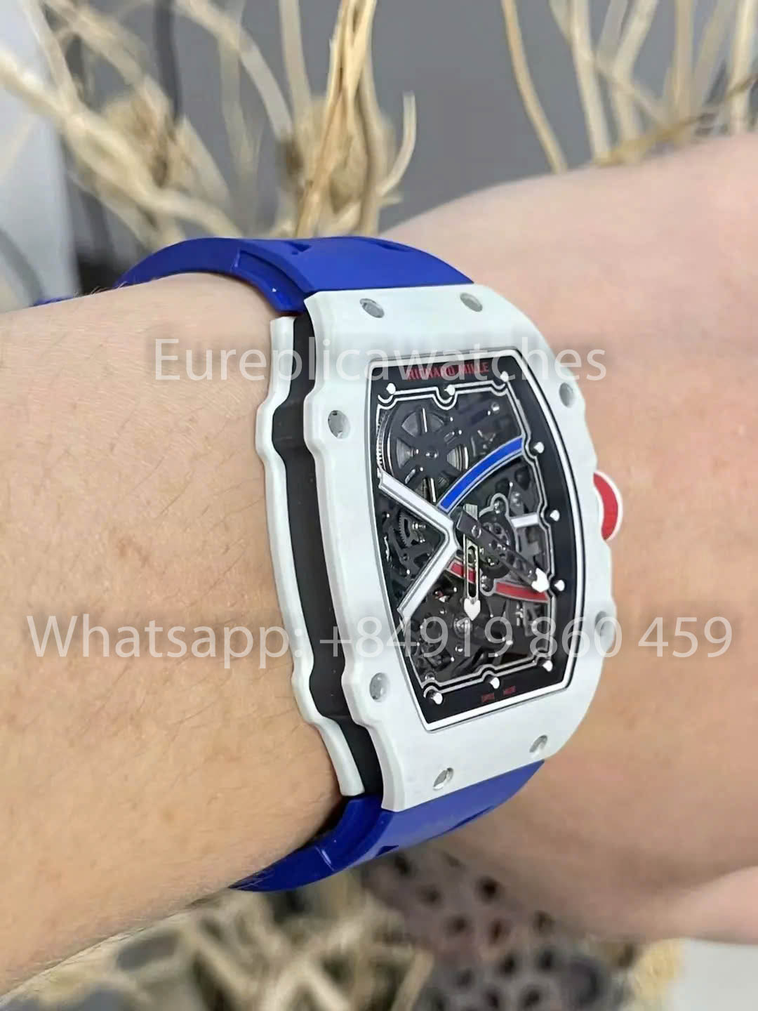 Réplique Richard Mille RM67-02 Blanc Carbone NTPT 1:1 Meilleur Clone V5 Version la plus récente