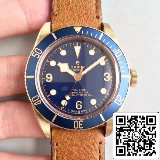 Tudor Heritage Black Bay M79250BM ZF Factory 1:1 Best Edition Swiss ETA2824-2 Superlumed Kuppelförmiges blaues Zifferblatt