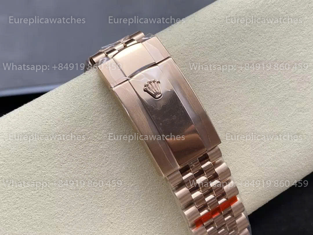 Noob Factory Rolex Sky-Dweller M336935 Roségold Blaues Zifferblatt