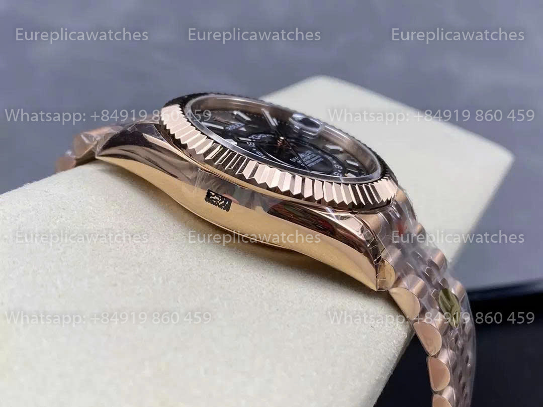 Noob Factory Rolex Sky Dweller M336935 Rose Gold Grey Dial