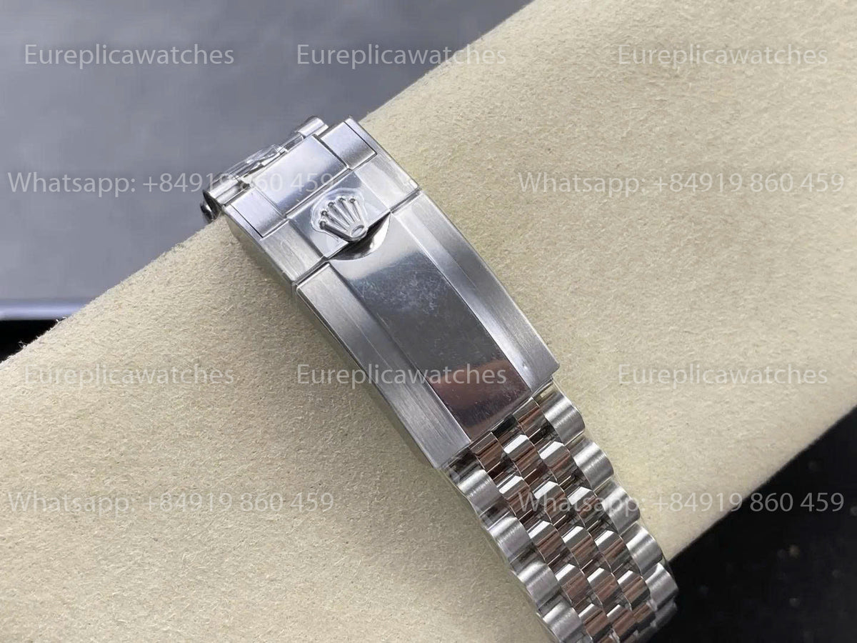 RICH Factory Rolex GMT-Master II 126710BLNR “Batgirl” V2 – JH3285 Free-Sprung Jubilee Strap