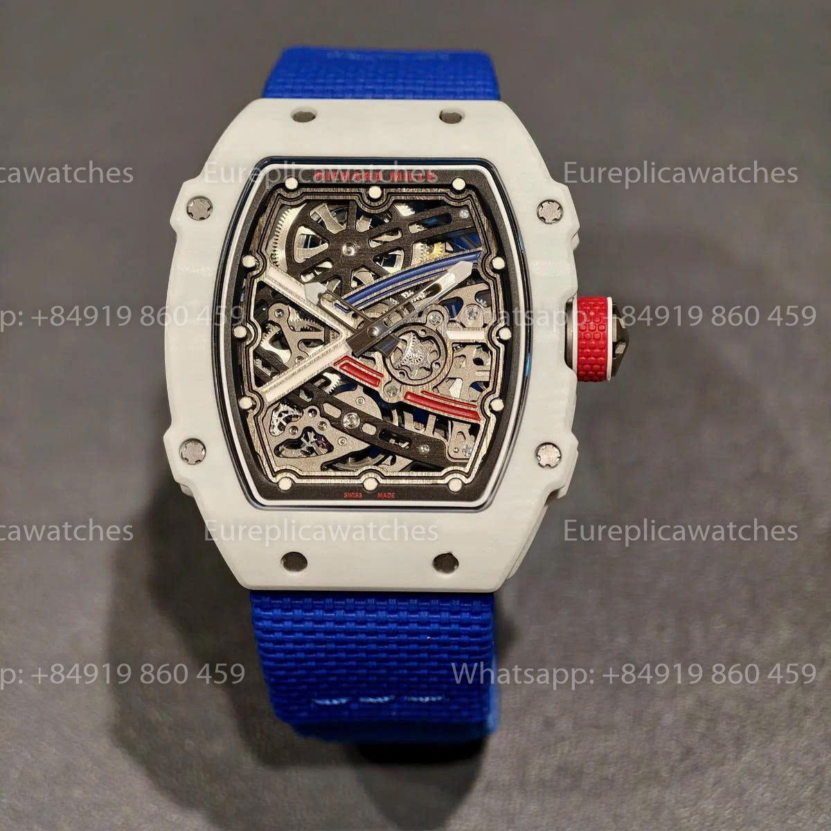 RICH Factory – Richard Mille RM67-02 mit NTPT-Carbongehäuse, nur 32 Gramm schwer.