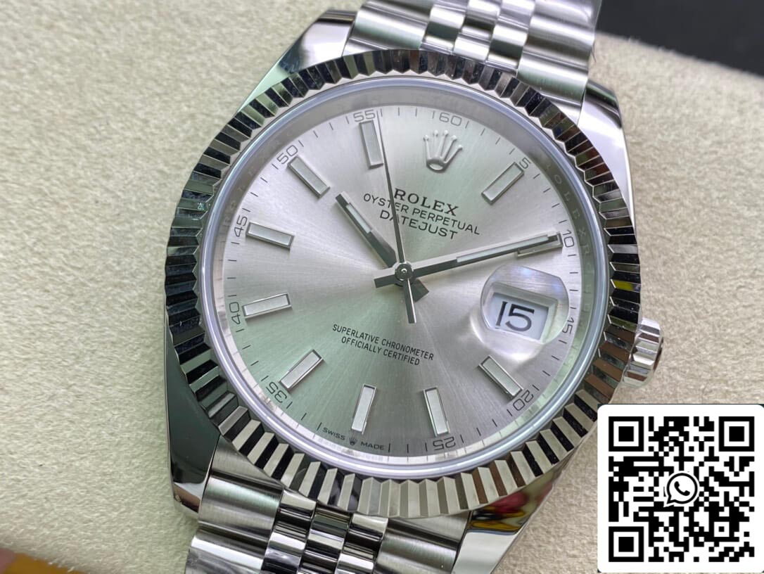 Rolex Datejust M126334-0004 Bracelet Jubilee 41 mm Cadran blanc d'usine propre