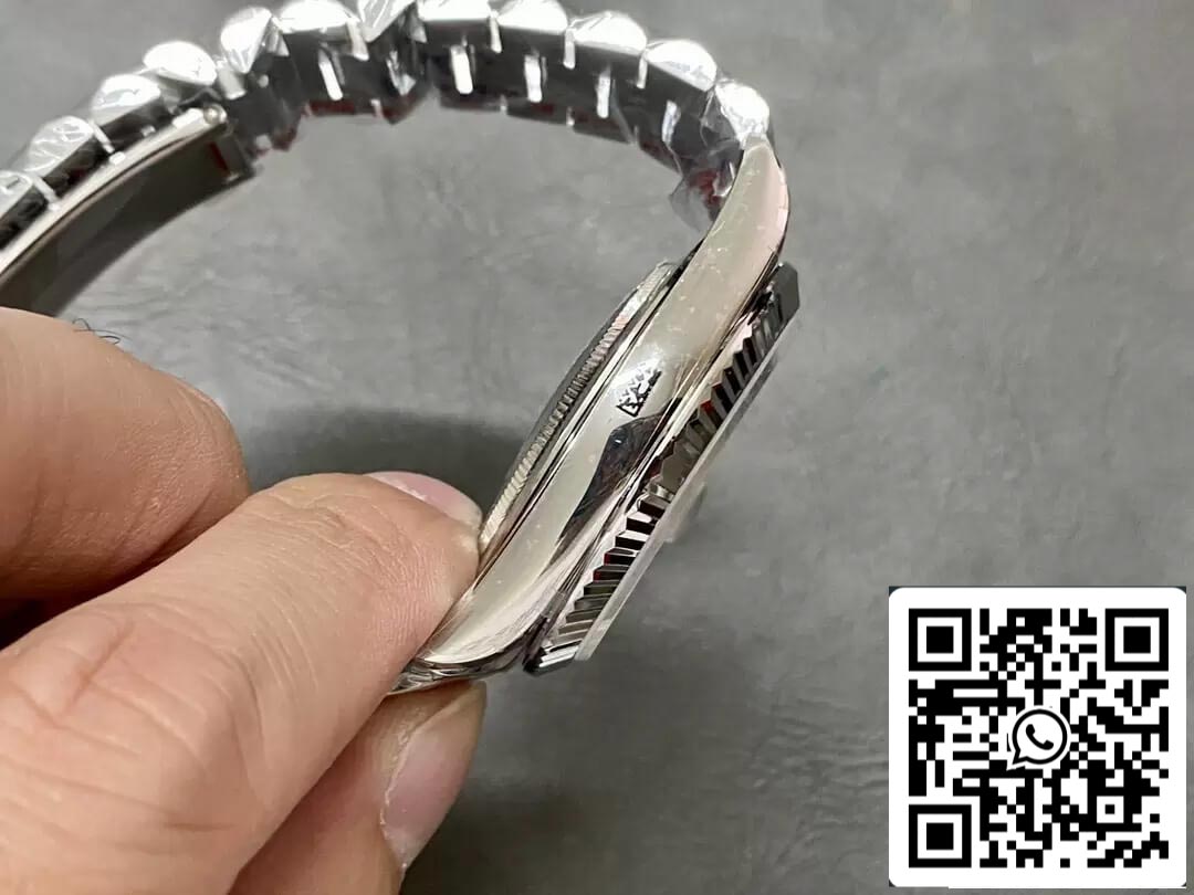 Rolex Day Date M228236 1:1 Best Edition GM Factory Blaues Zifferblatt V2