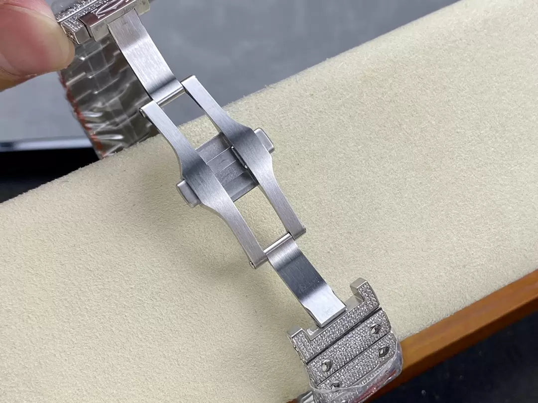 Montres Santos De Cartier Diamond Cadran Bleu et Argent 1:1 Meilleure Édition AMG Factory Swarovski Stone