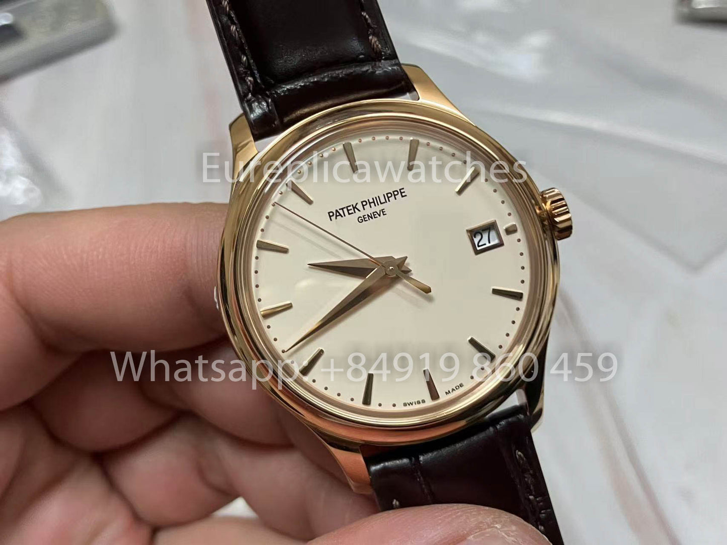 Patek Philippe Calatrava 5227G Weißes Zifferblatt 1:1 Best Edition 3K Factory Schwarzes Lederarmband