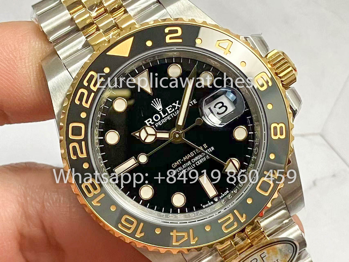 Réplique Rolex GMT Master II M126713grnr-0001 ARF Factory 1:1 Meilleure Édition Version Contrepoids
