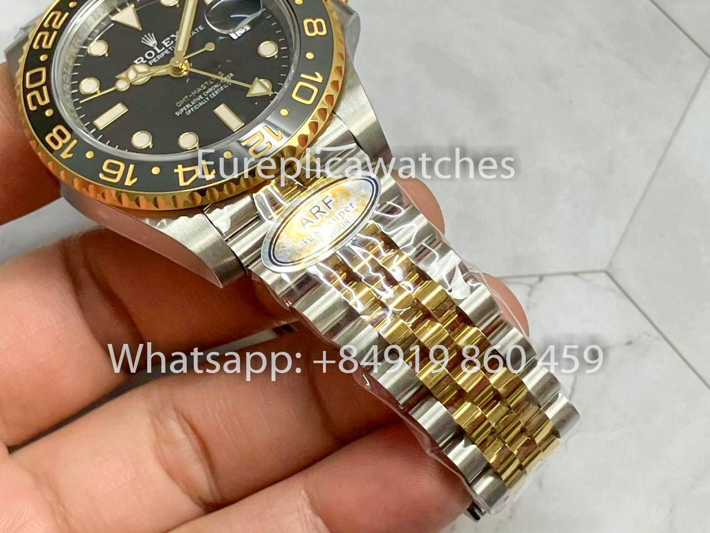 Réplique Rolex GMT Master II M126713grnr-0001 ARF Factory 1:1 Meilleure Édition Version Contrepoids