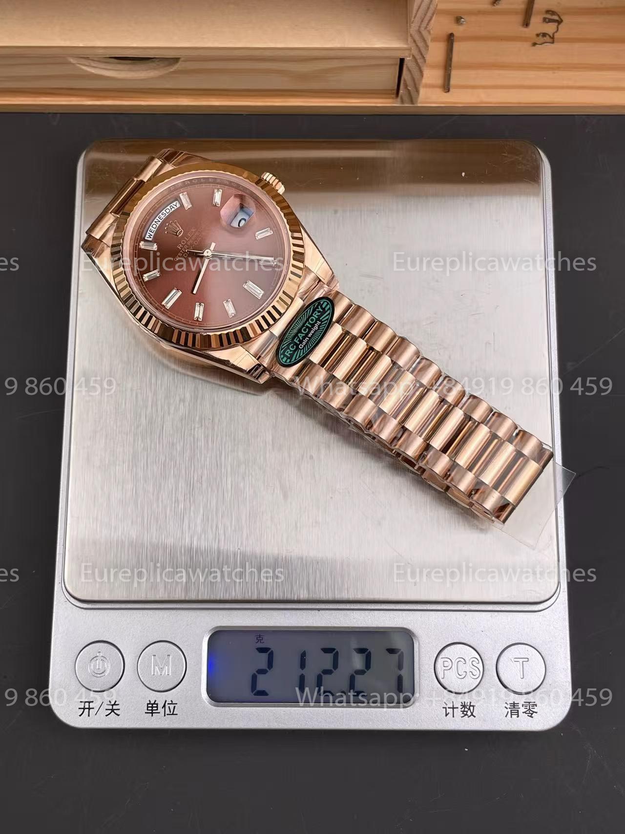 RC Factory Rolex Day-Date 40 M228235-0003 228235-0003 Brown Dial Rose Gold