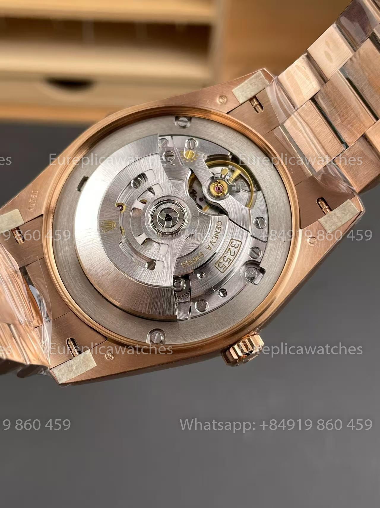 RC Factory Rolex Day-Date 40 M228235-0025 228235-0025 Green Dial Rose Gold