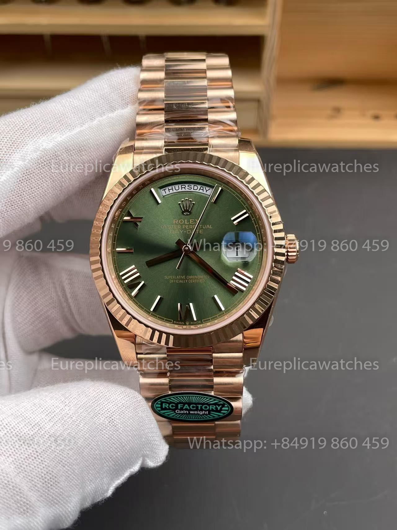 RC Factory Rolex Day-Date 40 M228235-0025 228235-0025 Green Dial Rose Gold