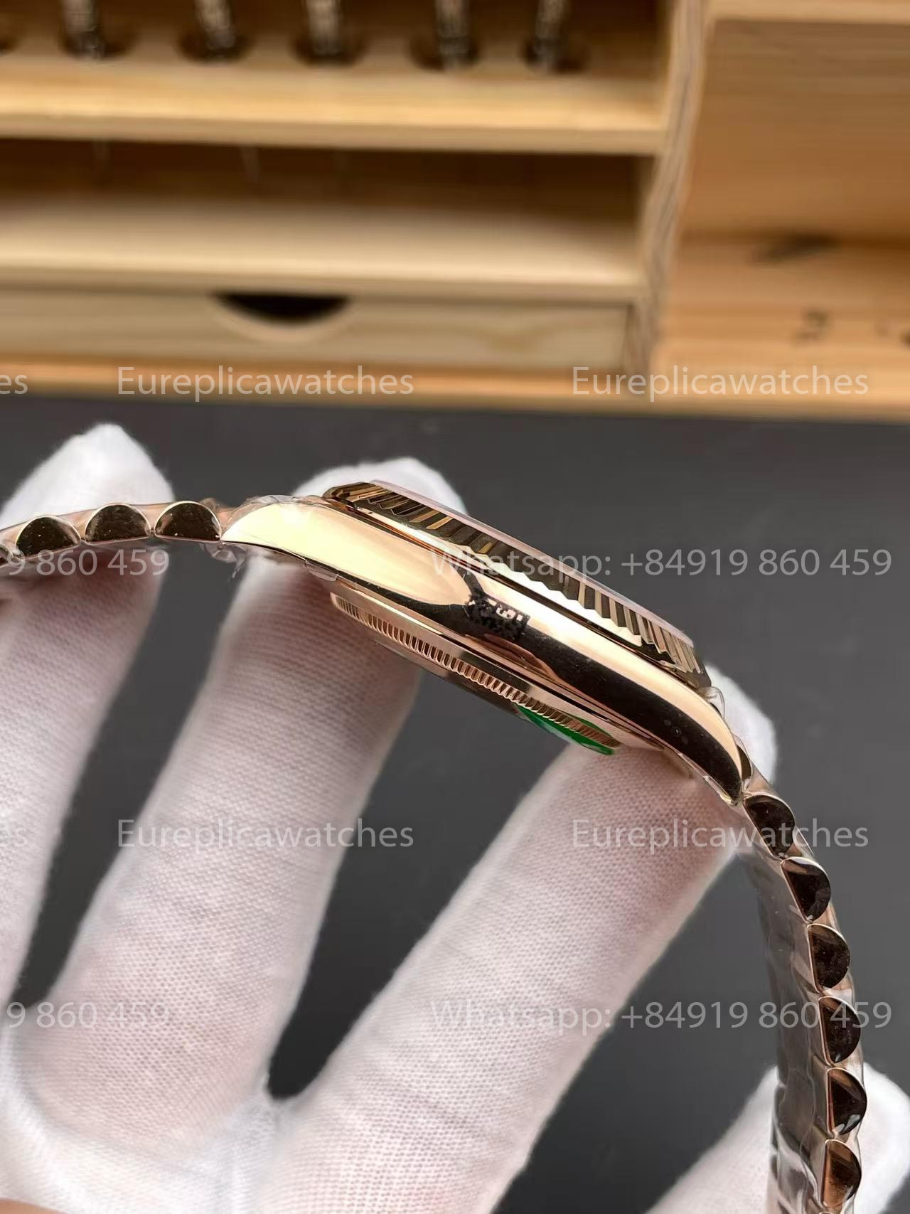 RC Factory Rolex Day-Date 40 M228235-0025 228235-0025 Green Dial Rose Gold