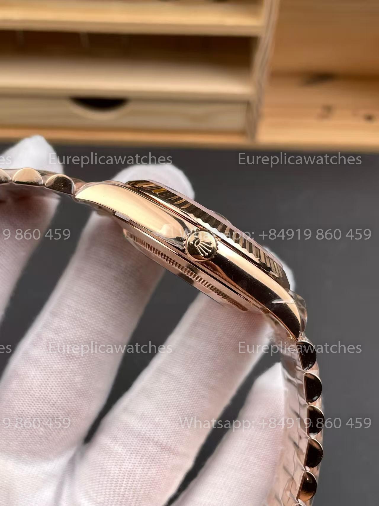 RC Factory Rolex Day-Date 40 M228235-0025 228235-0025 Green Dial Rose Gold