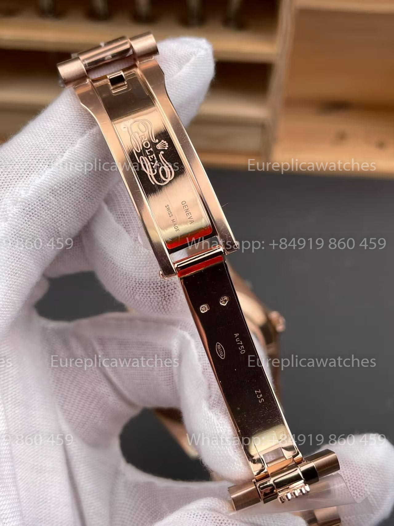 RC Factory Rolex Day-Date 40 M228235-0025 228235-0025 Green Dial Rose Gold