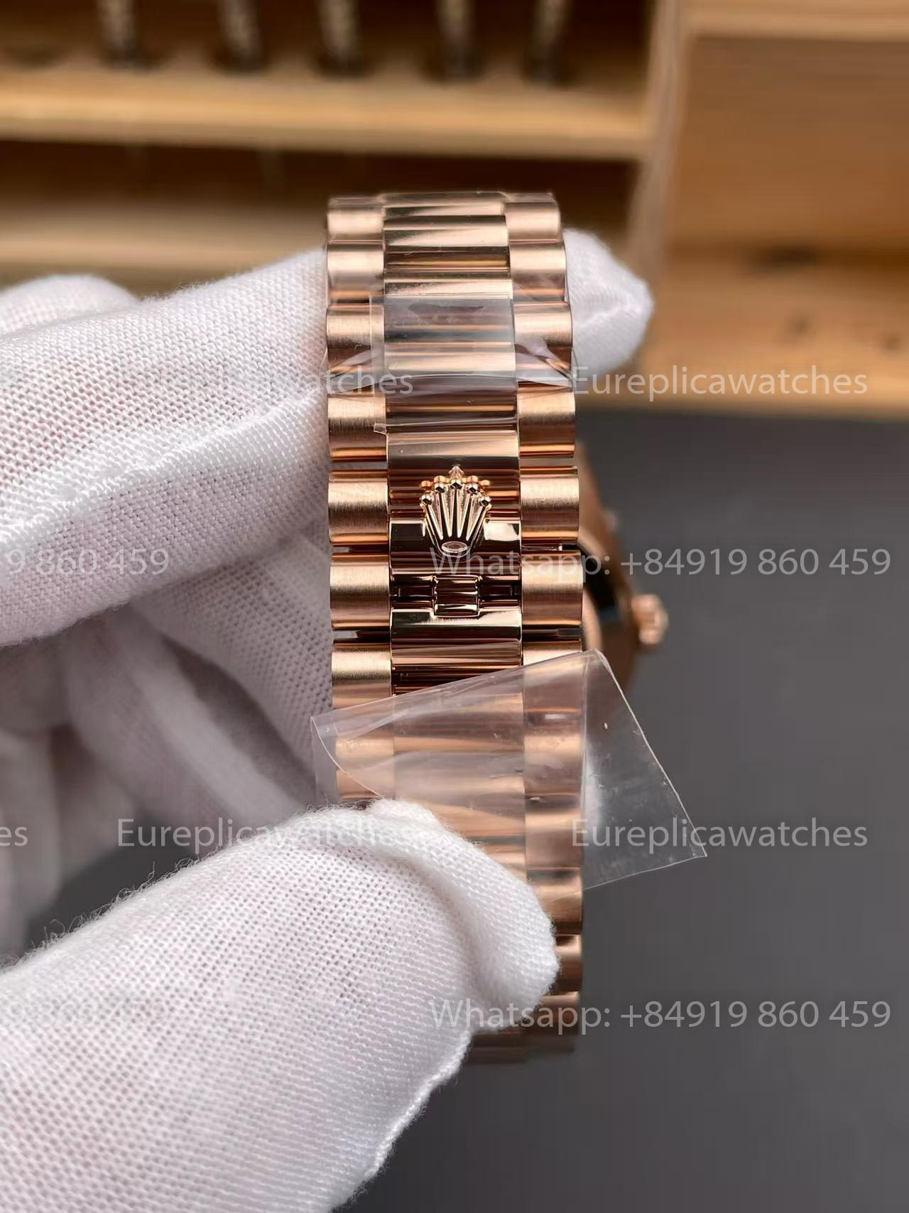RC Factory Rolex Day-Date 40 M228235-0025 228235-0025 Green Dial Rose Gold