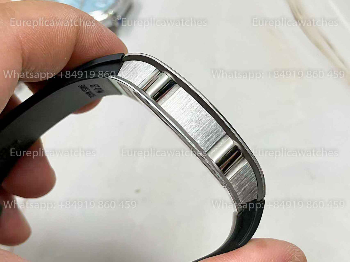 UMI Factory - Richard Mille RM67-01 Titanium Includes 1 fabric watch strap.