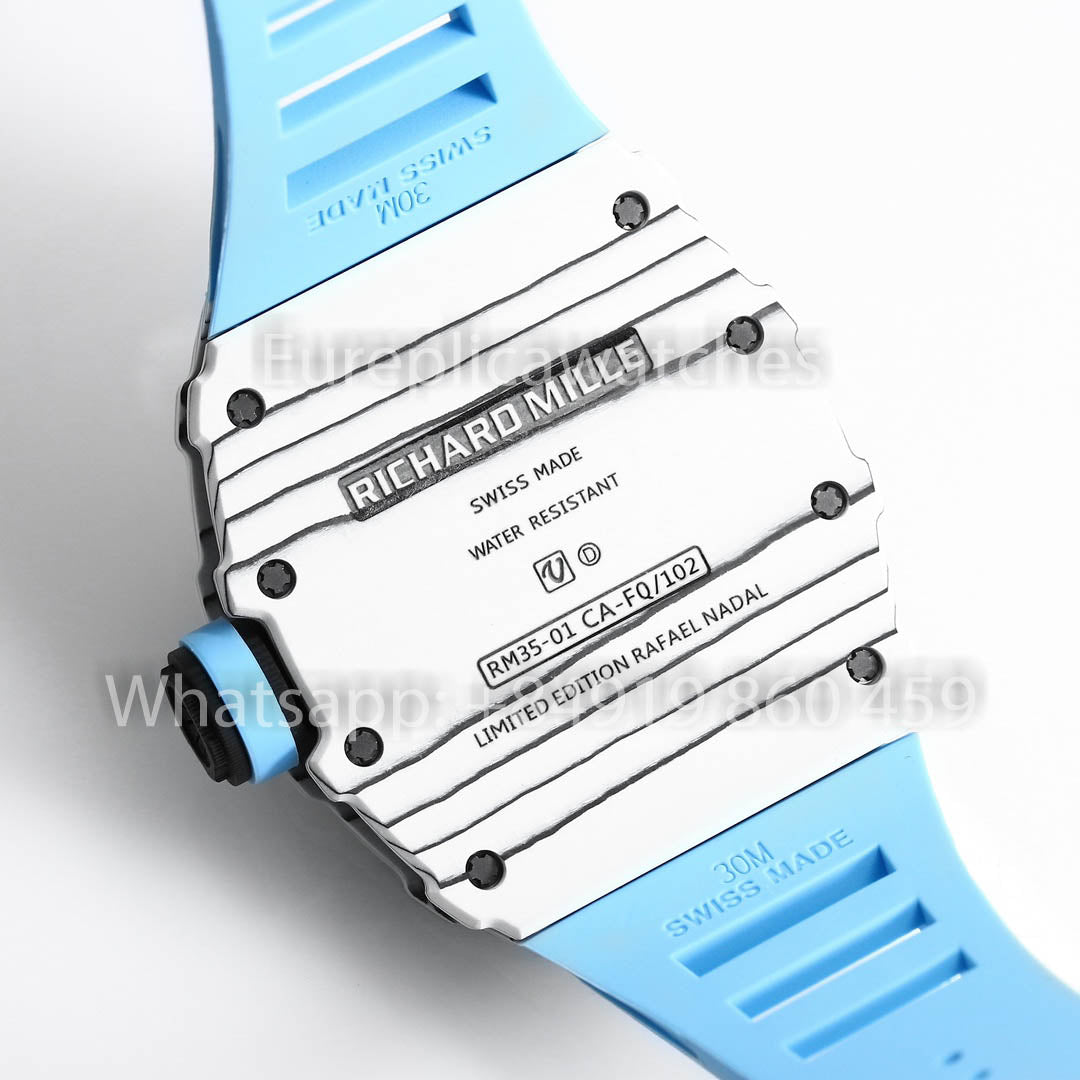 Richard Mille RM35-01 Weißer Kohlenstoff 1:1 Bester Klon BBR Factory V2 Blaues Gummiarmband