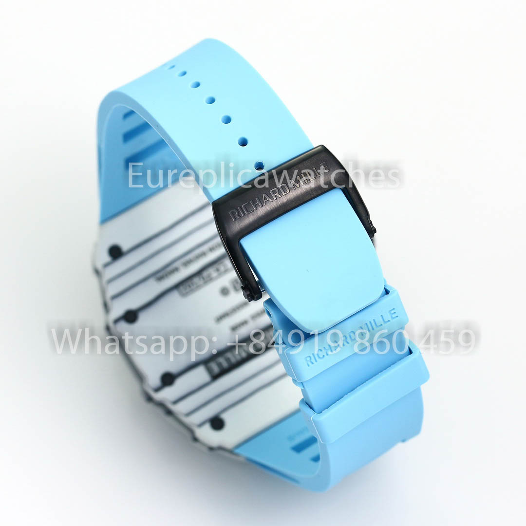 Richard Mille RM35-01 Weißer Kohlenstoff 1:1 Bester Klon BBR Factory V2 Blaues Gummiarmband