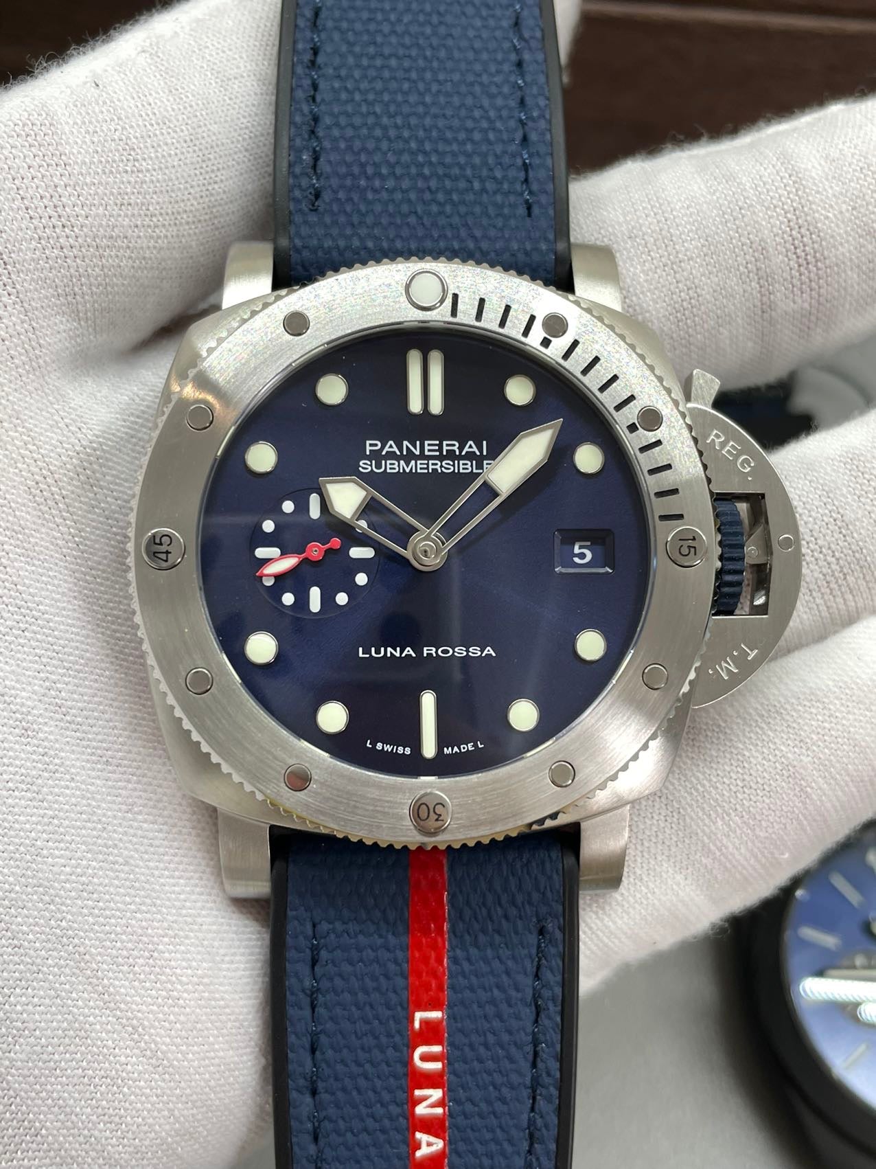 Panerai - PAM01391 Submersible QuarantaQuattro Luna Rossa 1:1 Meilleure édition VS usine