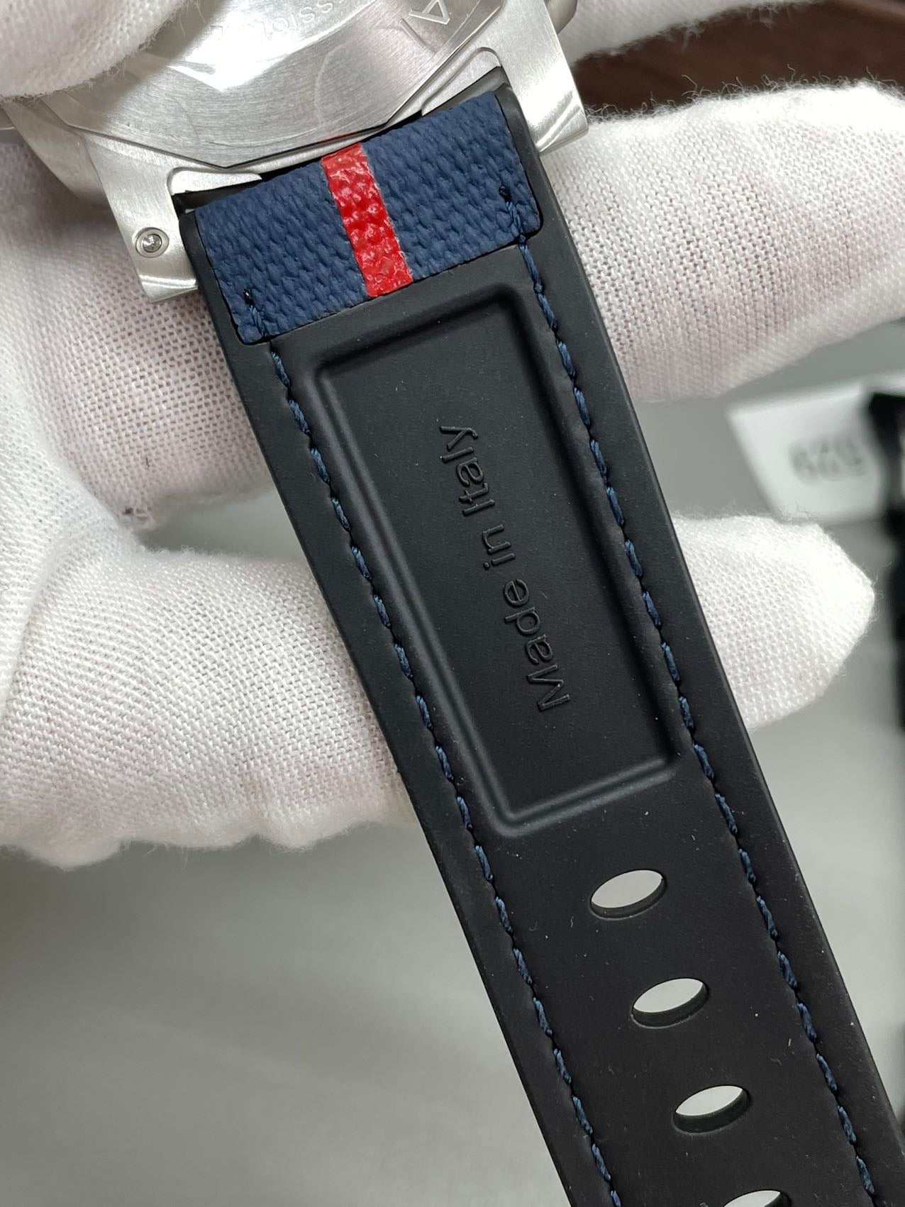 Panerai - PAM01391 Submersible QuarantaQuattro Luna Rossa 1:1 Meilleure édition VS usine