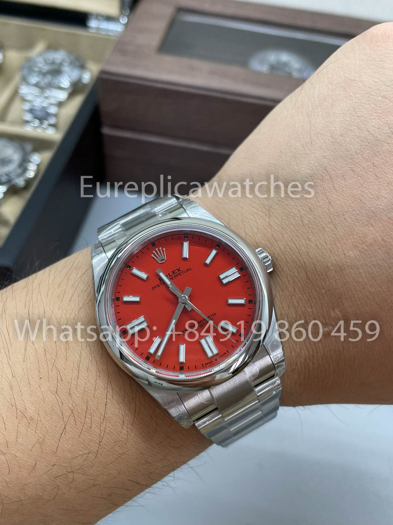 Rolex Oyster Perpetual M124300 41MM 1:1 Best Clone VS Factory Red Dial