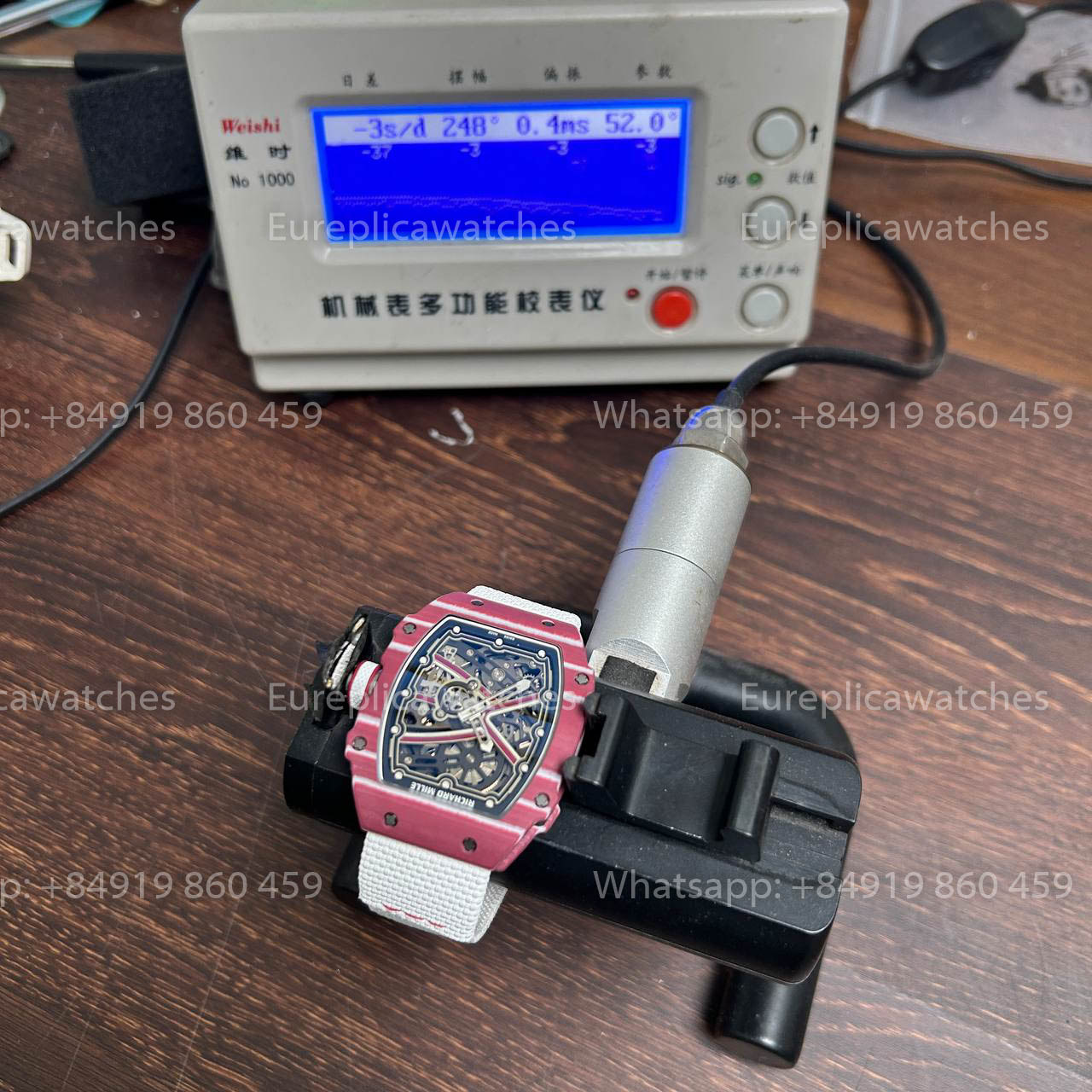 Réplique Richard Mille RM67-02 Boîtier en carbone rouge 1:1 Meilleure version Bracelet blanc d'usine VAF