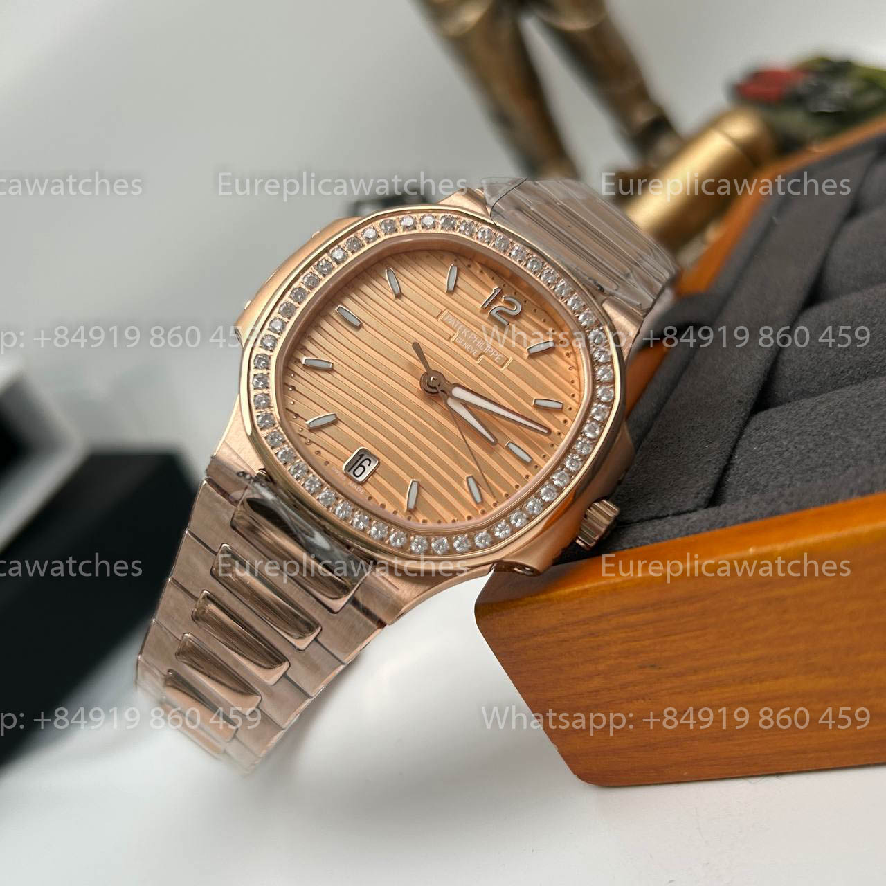Patek Philippe Ladies Nautilus 7118/1200R PF Factory 1:1 Best Version Rose Gold Color