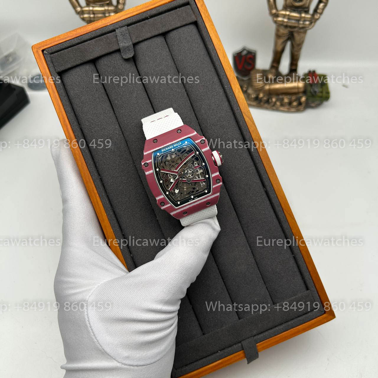 Réplique Richard Mille RM67-02 Boîtier en carbone rouge 1:1 Meilleure version Bracelet blanc d'usine VAF