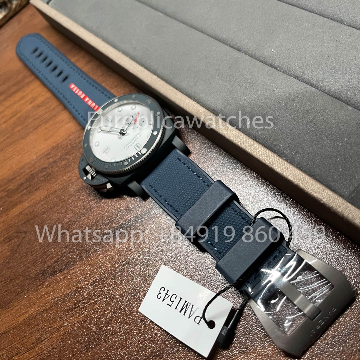 Panerai Submersible PAM 1543 QuarantaQuattro Luna Rossa 1:1 Meilleur Clone VS Usine