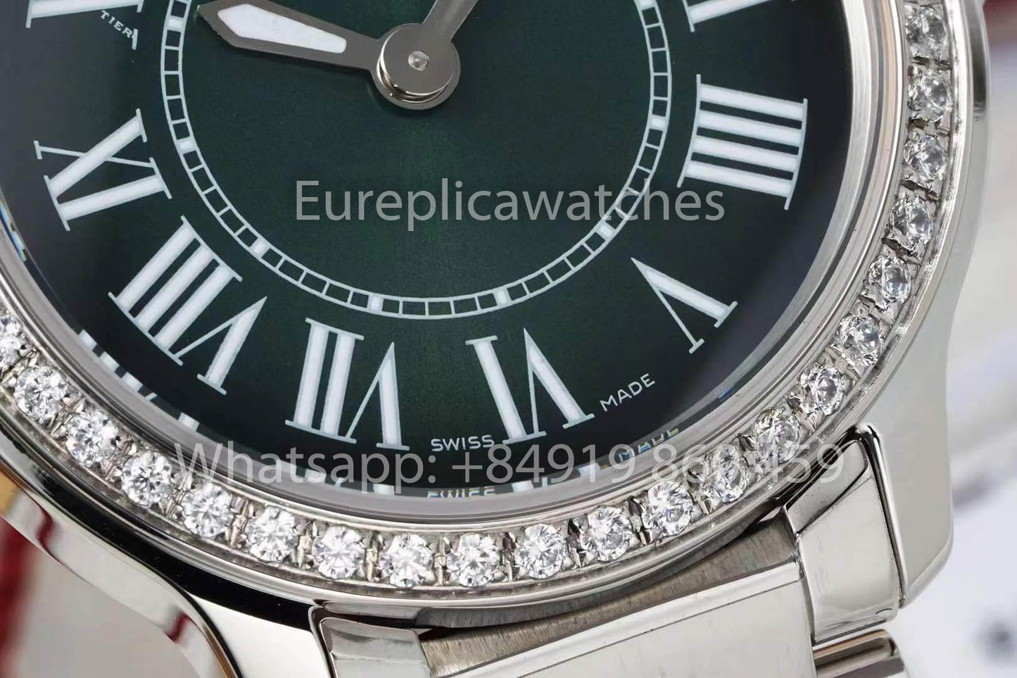 Cartier Ronde Must De Cartier 29 mm diamants personnalisés 1:1 Meilleur clone AF Factory Cadran vert