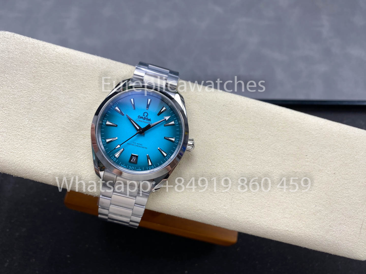 Réplique Omega Seamaster Tiffany Dial VS Factory 1:1 Super Clone