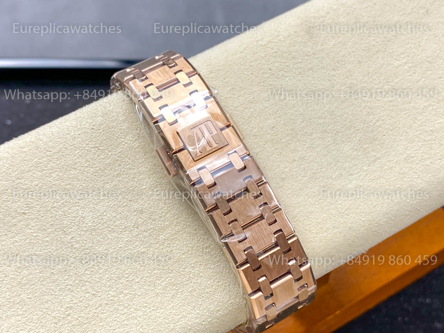 Audemars Piguet Royal Oak Quartz 33mm 67651 RS-D White Dial TK Factory 1:1 Best Version