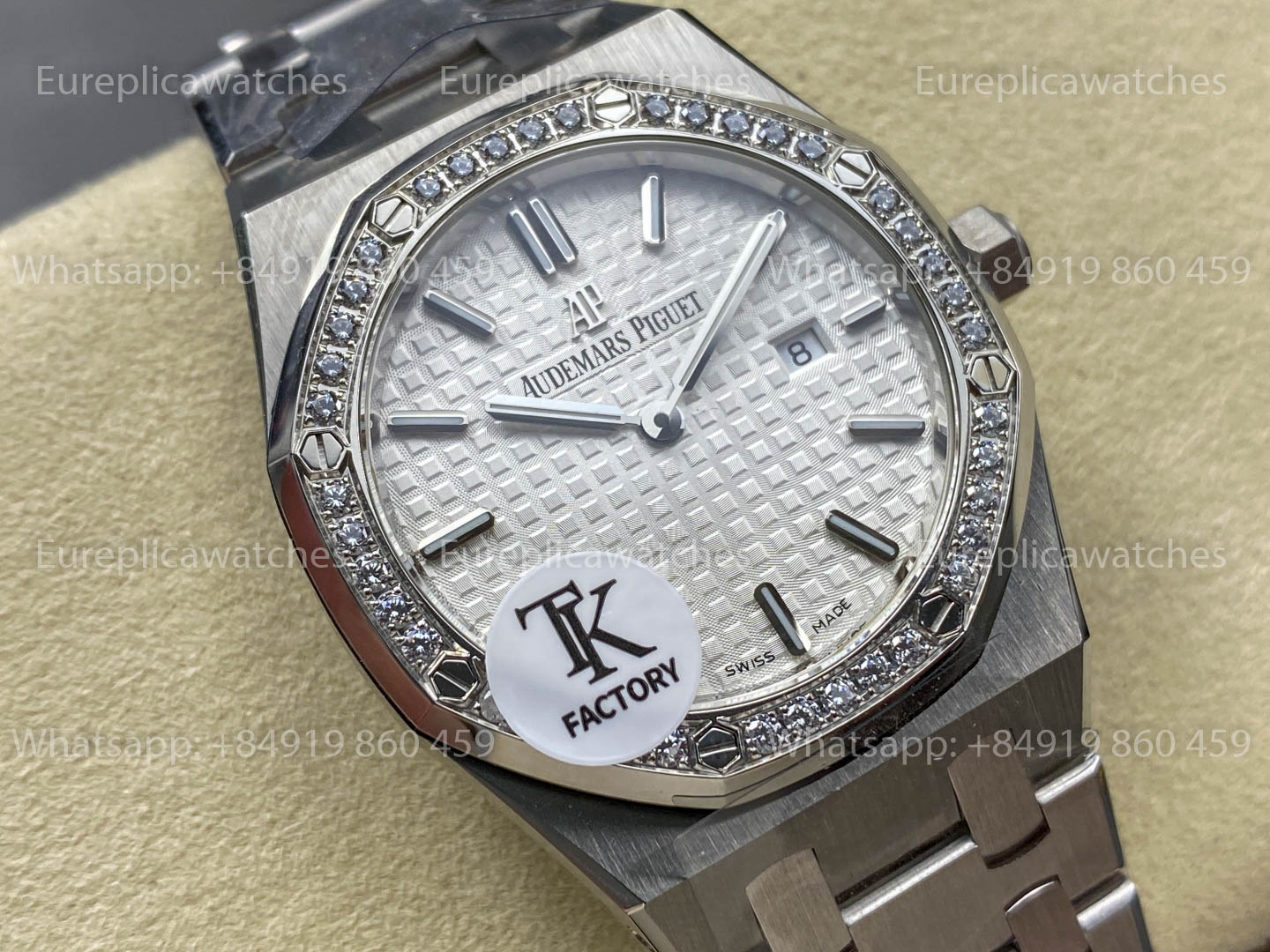 Audemars Piguet Royal Oak Quartz 33mm 67651 White Diamonds Dial TK Factory 1:1 Best Version