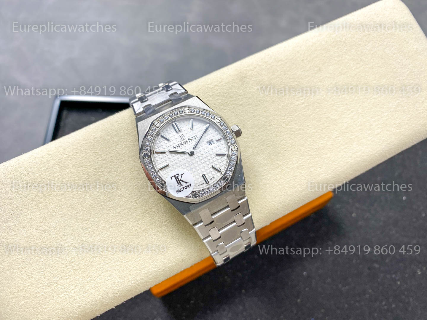 Audemars Piguet Royal Oak Quartz 33mm 67651 White Diamonds Dial TK Factory 1:1 Best Version