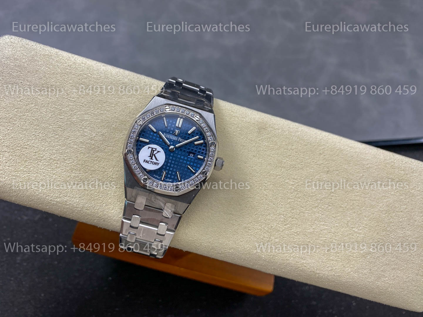 Audemars Piguet Royal Oak Quartz 33 mm 67651SR Zifferblatt mit blauen Diamanten TK Factory 1:1 Beste Version