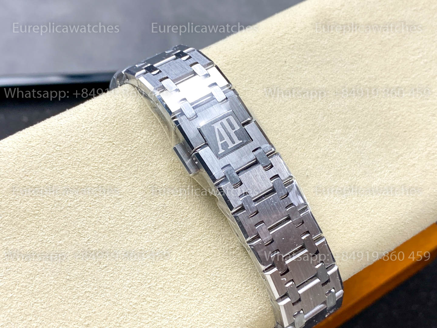 Audemars Piguet Royal Oak Quartz 33mm 67651SR White Dial TK Factory 1:1 Best Version