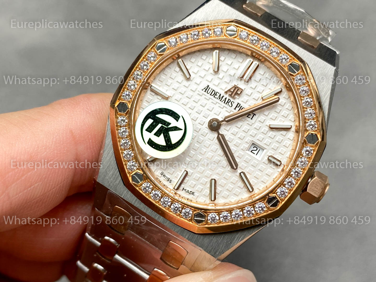 Audemars Piguet Royal Oak Quartz 33mm 67651SR.ZZ.1261SR.01 TK Factory 1:1 Best Version