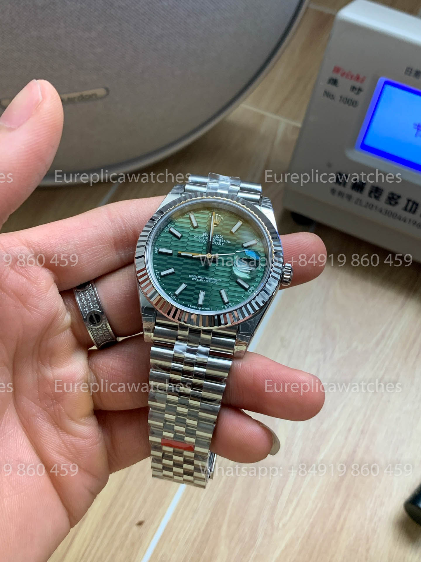 Rolex Datejust 41 M126334-0030 Cadran à motif vert Lunette cannelée 1:1 Meilleure version VS usine