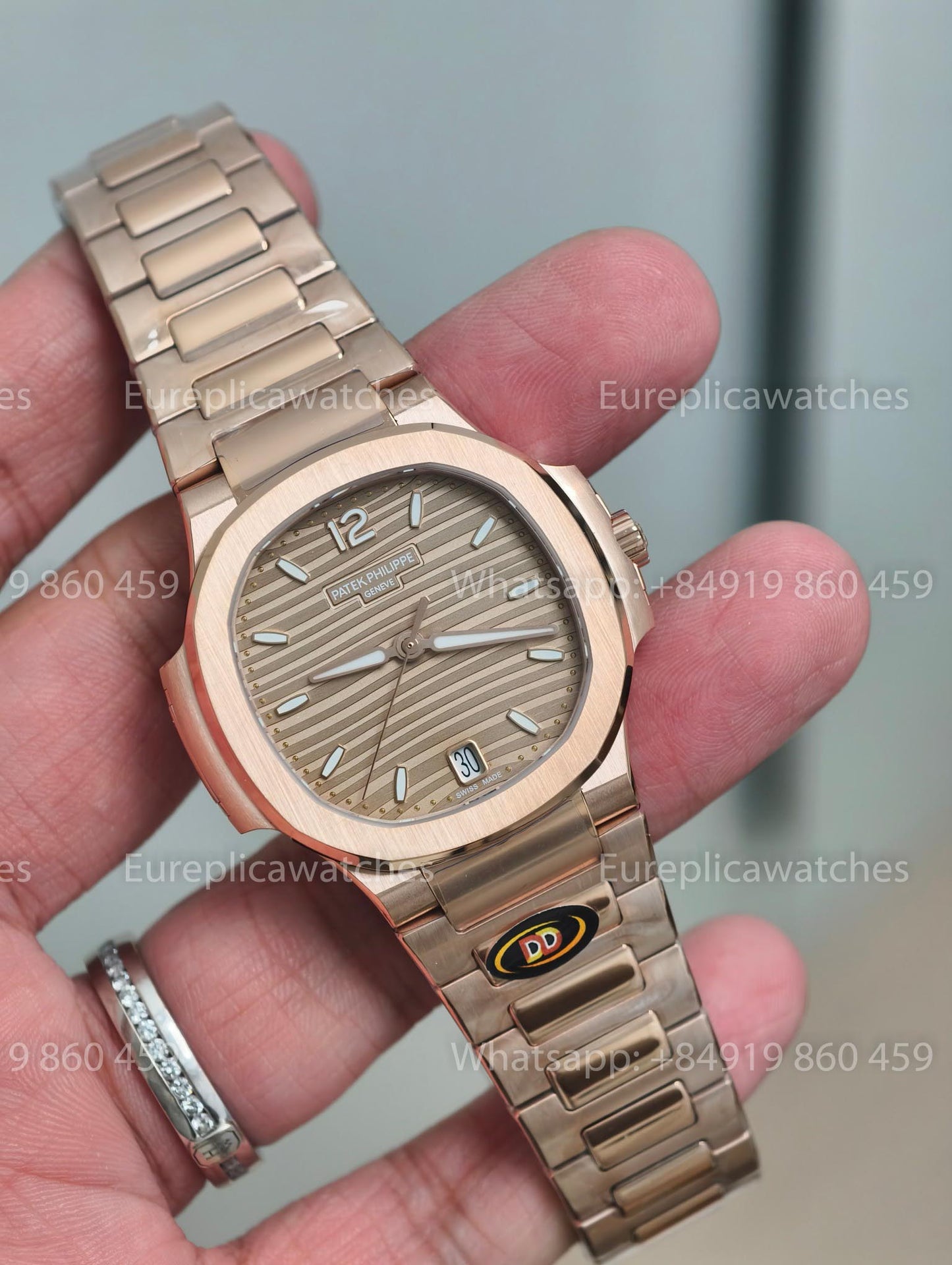 Patek Philippe Nautilus Femme 7118/1R-010 Or Rose 1:1 Meilleure Version Usine DDF