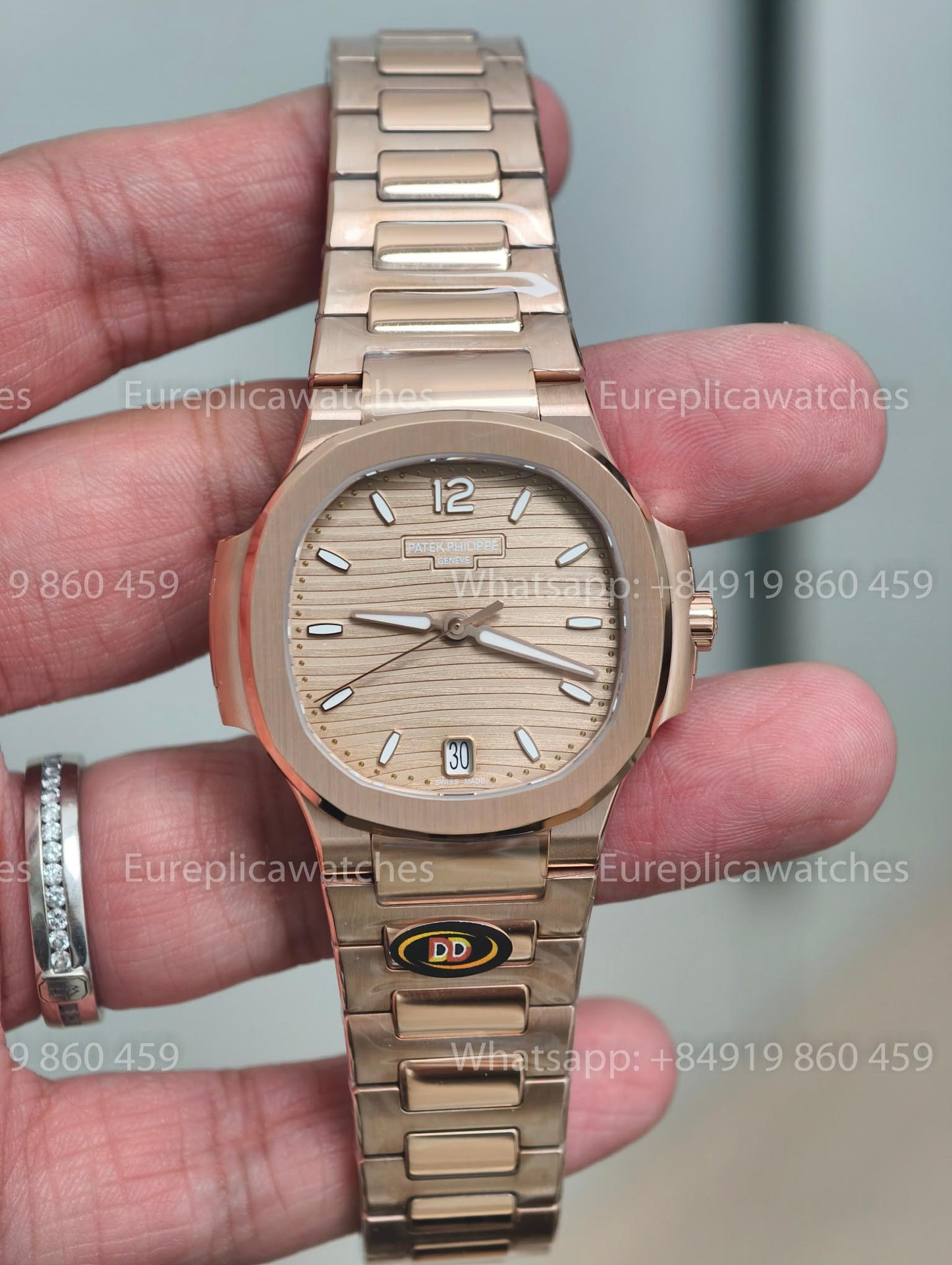 Patek Philippe Nautilus Femme 7118/1R-010 Or Rose 1:1 Meilleure Version Usine DDF