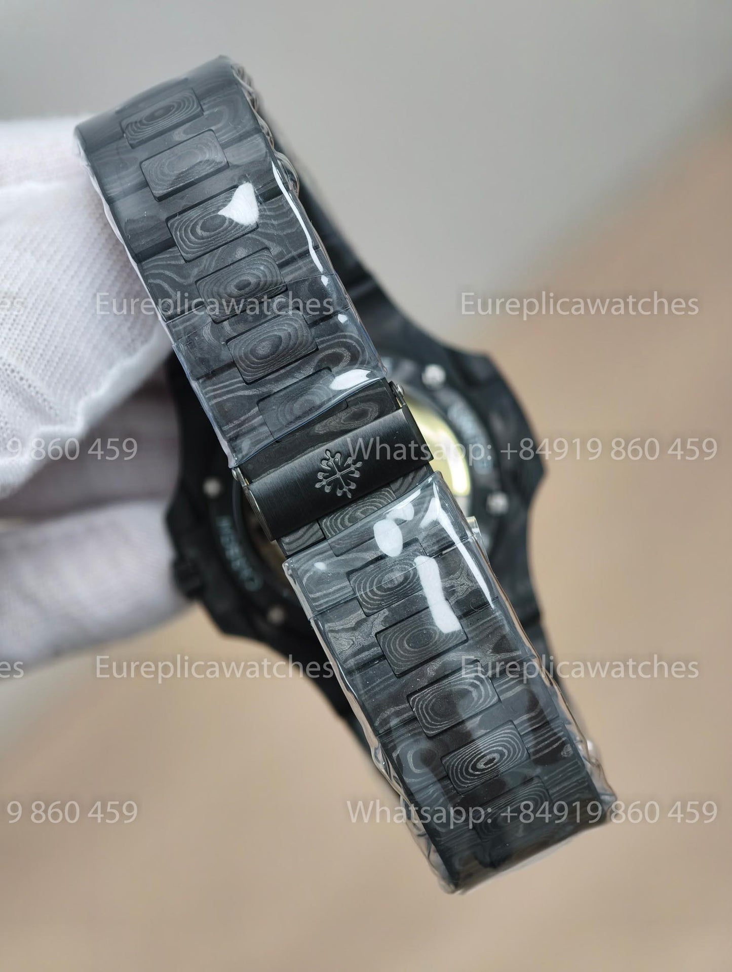 Diw Factory - Patek Philippe Nautilus Ref. 5711/1500A Carbon Motley Dial On Carbon Bracelet