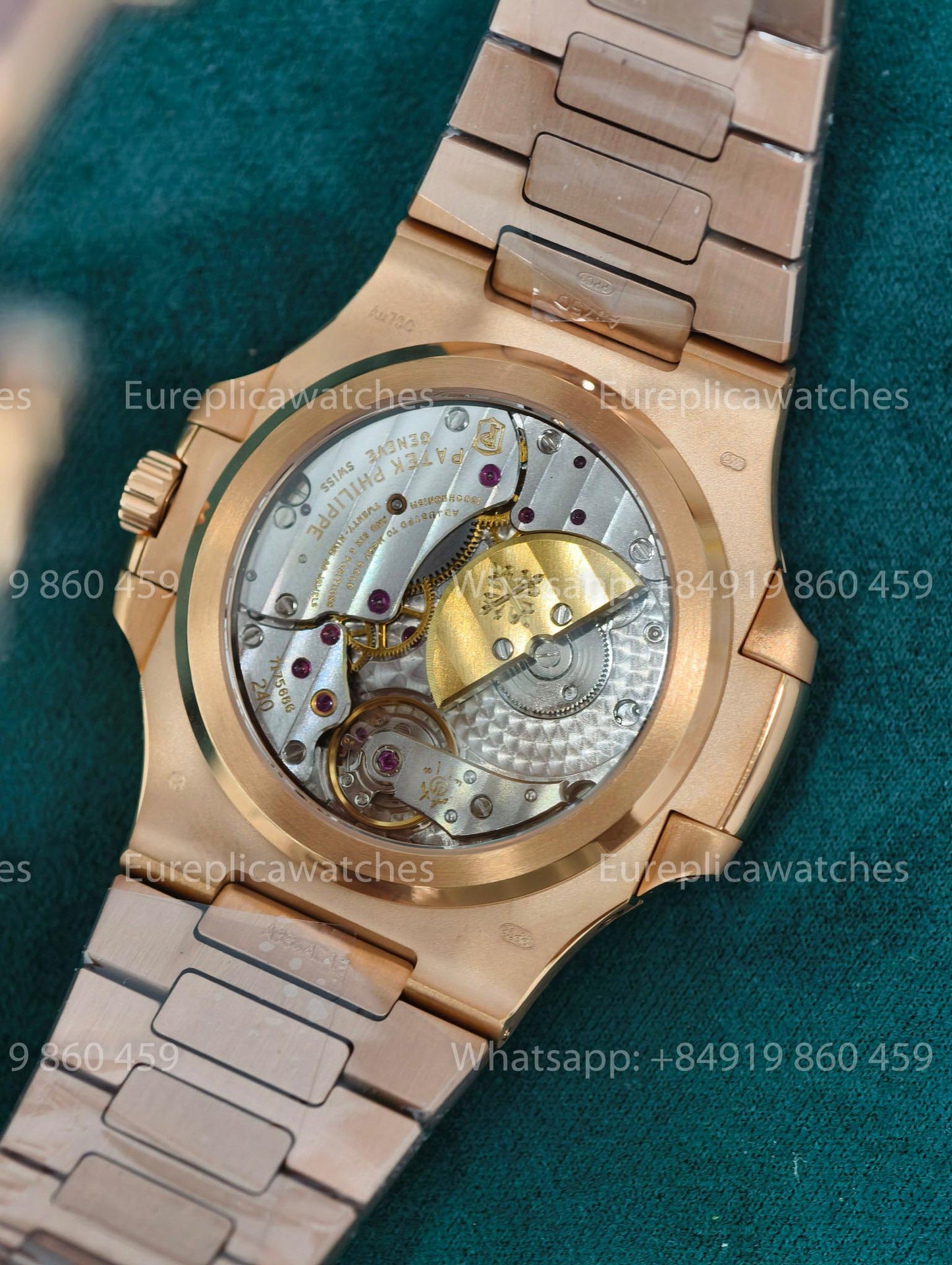 WS Factory - Patek Philippe Nautilus Ref. 5712/1A Brown Dial ist eine Veröffentlichung auf Flagship-Niveau