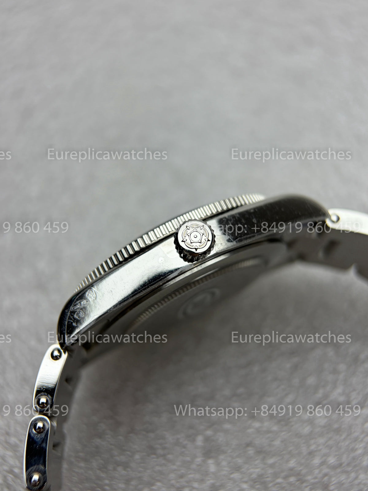 DiF Factory V2 Tudor Black Bay 54 37mm “Black Shield” Oyster strap