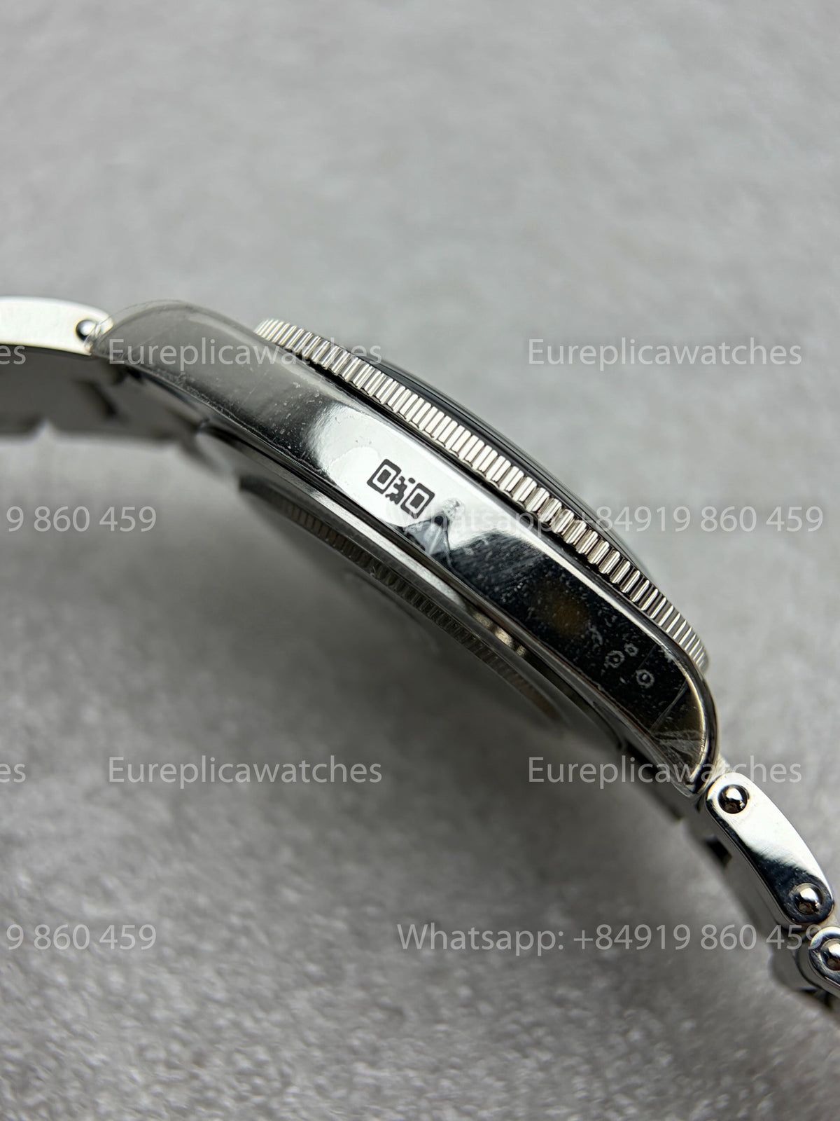 DiF Factory V2 Tudor Black Bay 54 37mm “Black Shield” Oyster strap