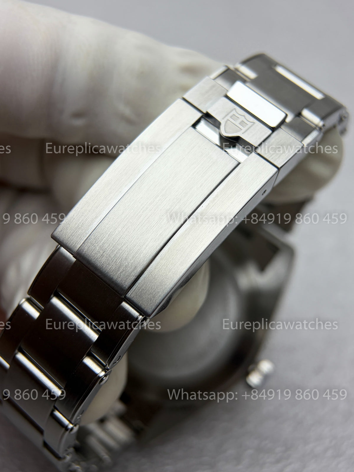 DiF Factory V2 Tudor Black Bay 54 37mm “Black Shield” Oyster strap