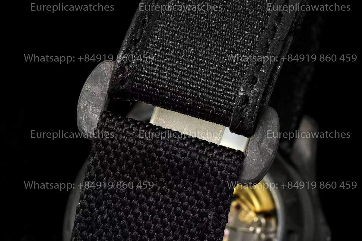DiW Patek Philippe Aquanaut 5167 – Forged Two-Tone Quartz Carbon Fiber Case